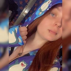 Meet your Posher, Ebony